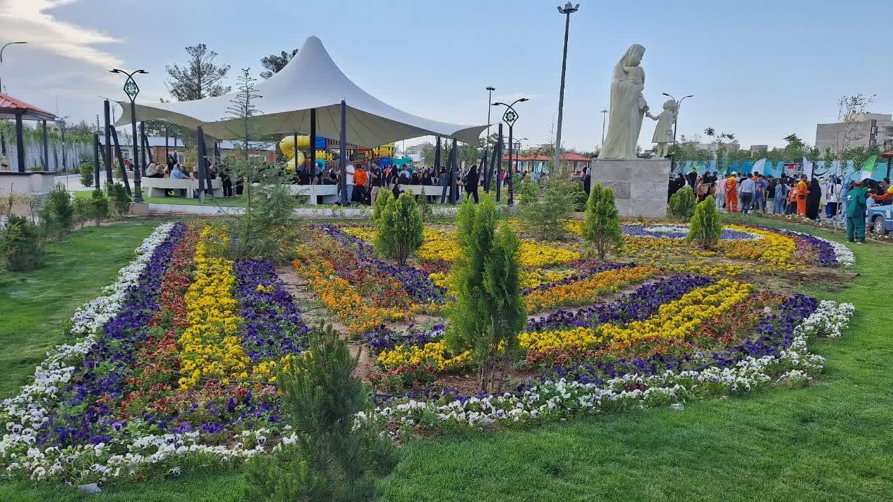 ساخت بزرگترین میدان مینی گلف استان در تاکستان