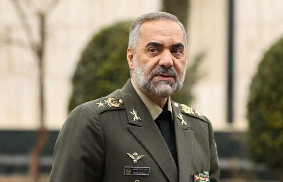وزیر دفاع: اقتدار منطقه‌ای و بین‌المللی از دستاوردهای شهید رئیسی بود