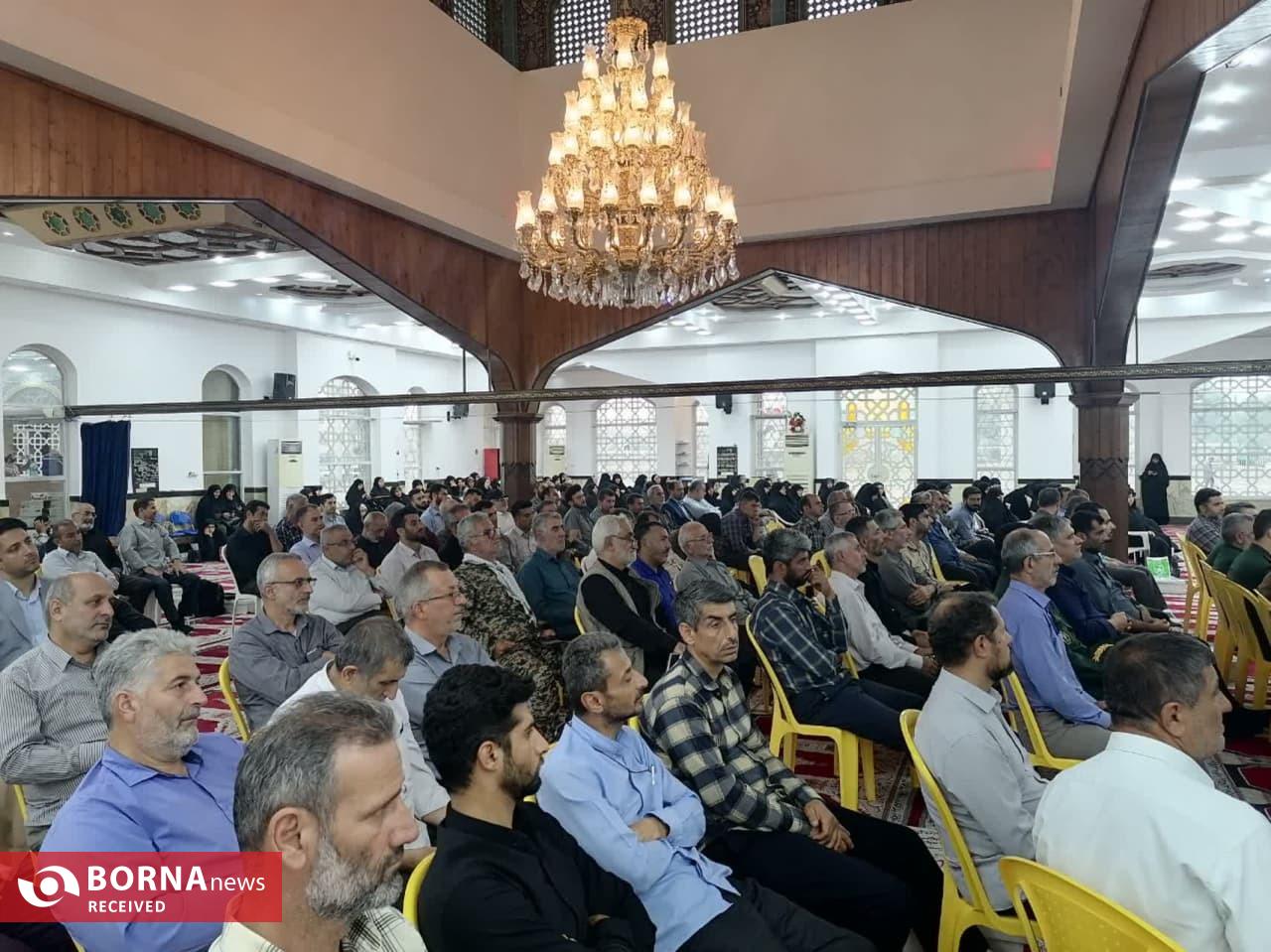 دشمن در جنگ ترکیبی به دنبال ایجاد فاصله بین مردم و حاکمیت است