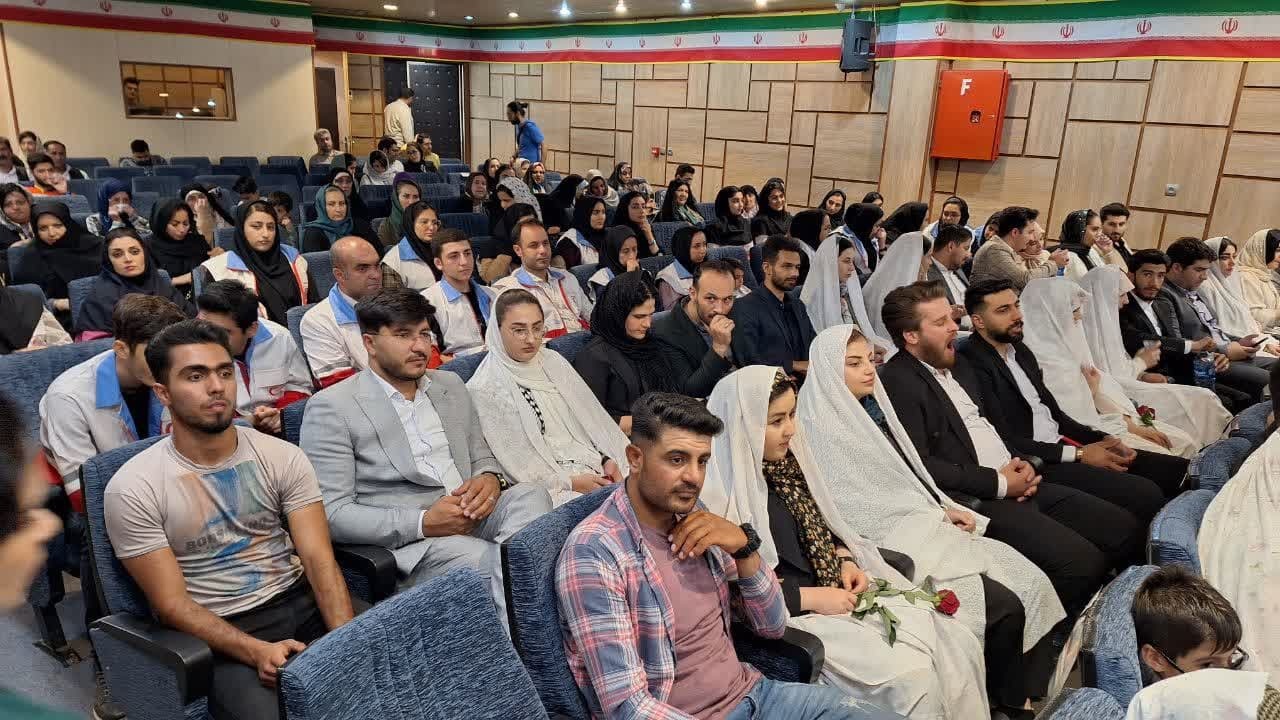 شرایط ازدواج آسان و بدون تشریفات را برای زوج های جوان مهیا کنیم شرایط ازدواج آسان و بدون تشریفات را برای زوج های جوان مهیا کنیم