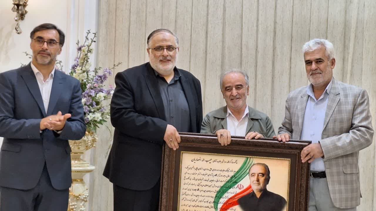 استاندار قزوین در دورهمی پیش کسوتان ورزش شرکت کرد