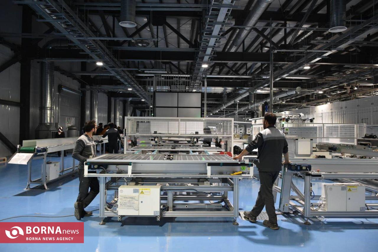 بهره‌برداری از دومین خط تولید پنل خورشیدی با ظرفیت۱۸۰۰ مگاوات در سال