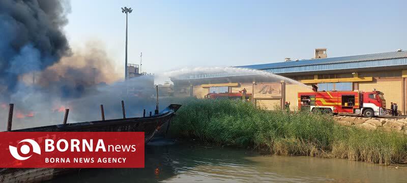 لنج های صیادی آبادان طعمه حریق شدند + عکس