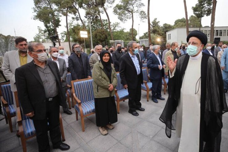 سنگ تمام هنرمندان برای خادم‌الرضا/ بنویسیم خدمت؛ بخوانیم رئیس‌جمهور شهید ملت