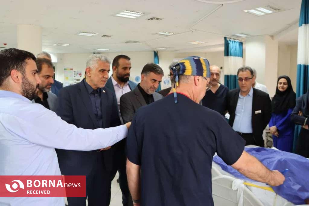 عیادت سرپرست معاونت امور مجلس رئیس جمهور از بیماران بیمارستان قائم(عج) بستری در مرکز درمانی رازی عیادت سرپرست معاونت امور مجلس رئیس جمهور از بیماران بیمارستان قائم(عج) بستری در مرکز درمانی رازی