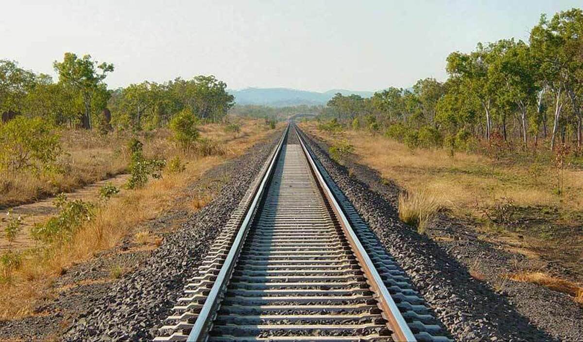 ظرفیت انتقال بار ۱۰ میلیون تنی راه آهن رشت - کاسپین