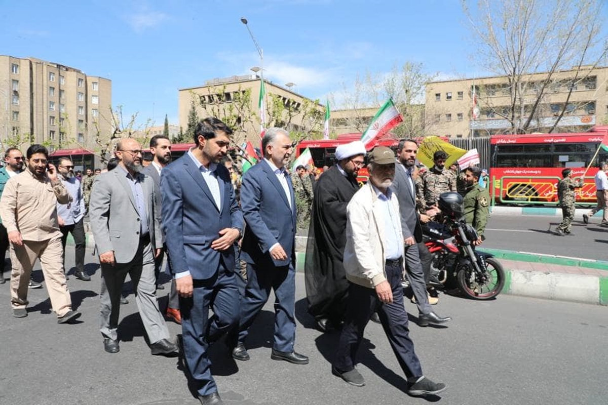 حضور سرپرست بانک دی در راهپیمایی جهانی روز قدس