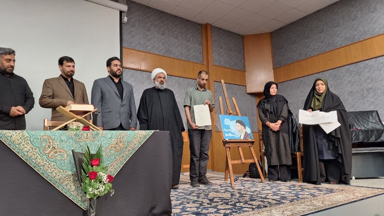 اهالی فرهنگ و هنر استان قزوین به سوگ رئیس جمهور نشستند