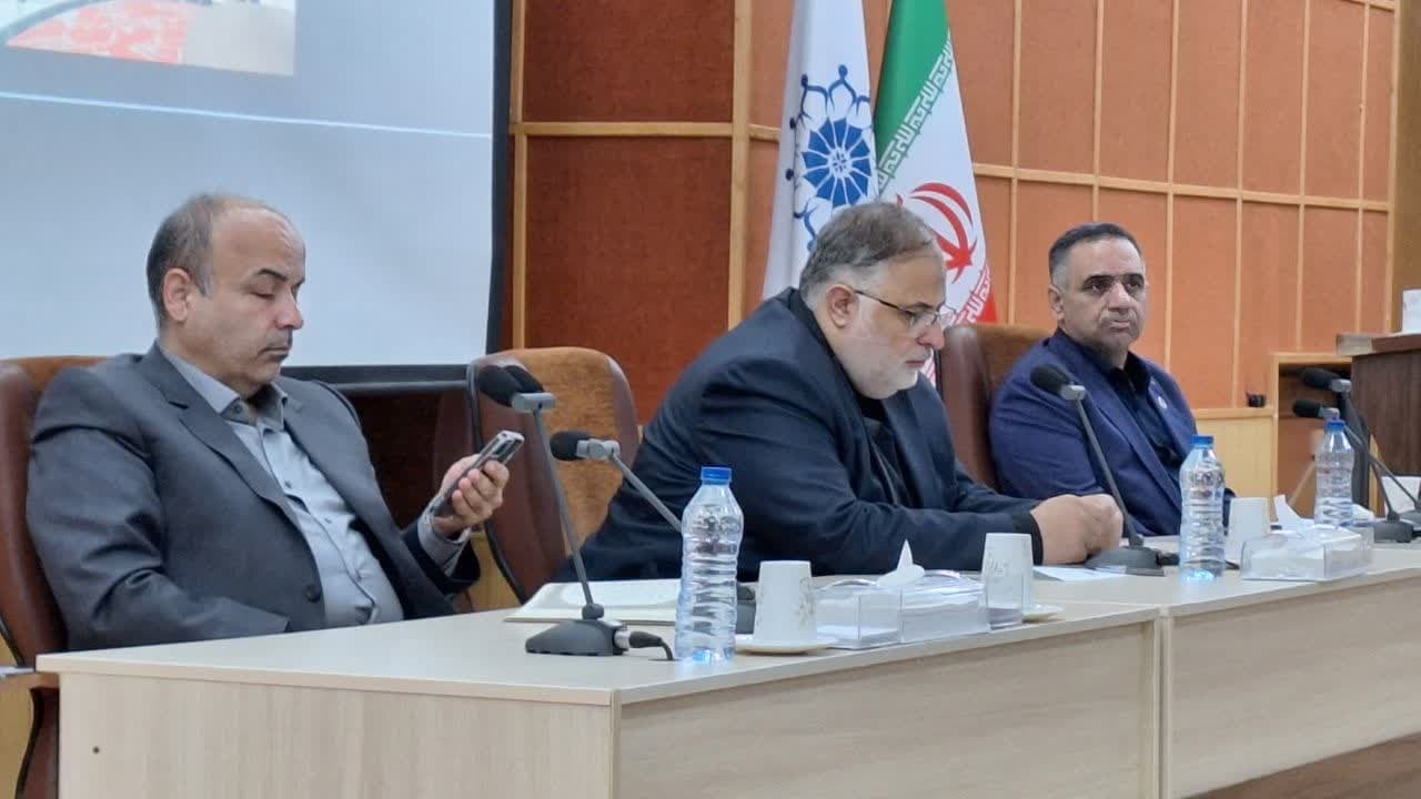 صنعتگران استان قزوین در نمایشگاه اکسپو حضور موفقی داشتند صنعتگران استان قزوین در نمایشگاه اکسپو حضور موفقی داشتند