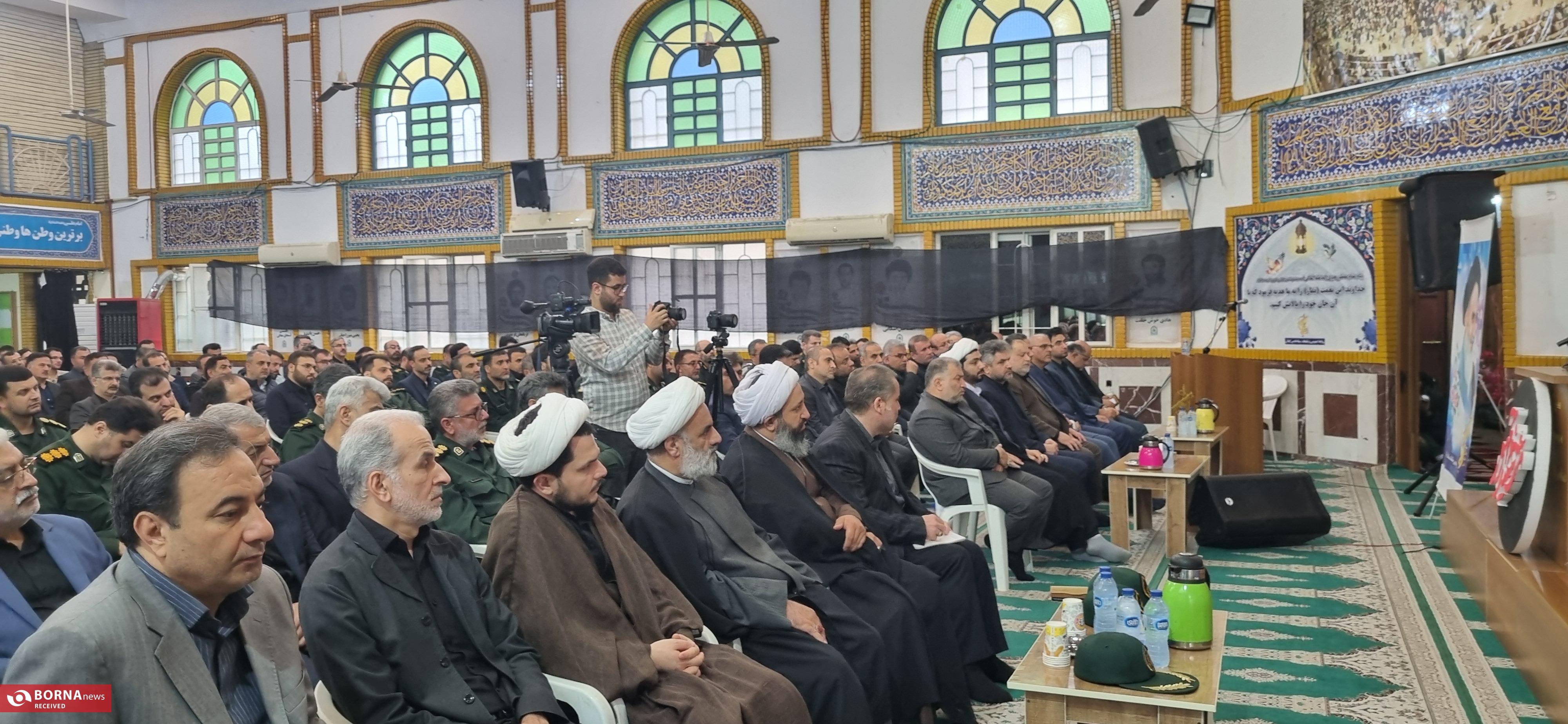 نظام اسلامی مولد انسانهای خادم است که میتواند الگو برای جهانیان باشد نظام اسلامی مولد انسانهای خادم است که میتواند الگو برای جهانیان باشد