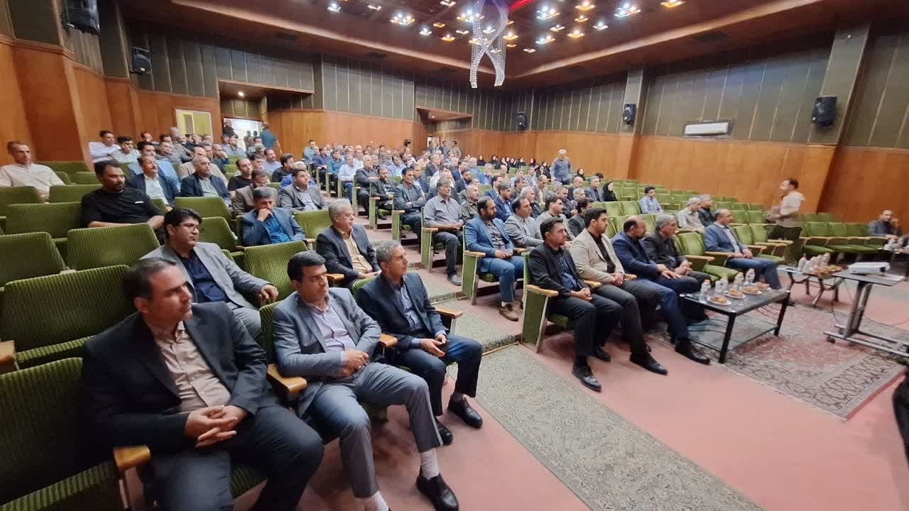 مردم مراقب شبهه پراکنی، تصویرسازی و ادراک سازی دشمنان در شرایط حساس کنونی باشند مردم مراقب شبهه پراکنی، تصویرسازی و ادراک سازی دشمنان در شرایط حساس کنونی باشند