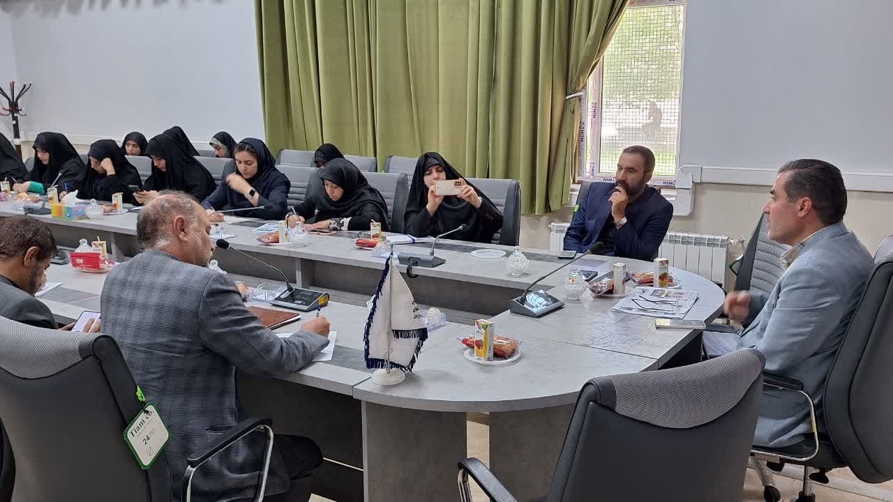 الگوهای ارزشمند و شاخص معلم در تراز نظام اسلامی را معرفی می کنیم