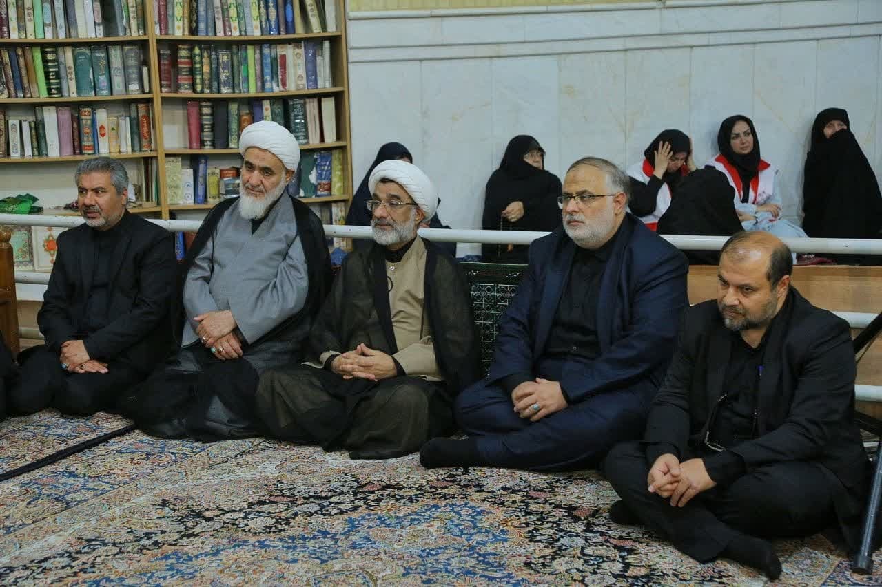 شهید رئیسی یک ولایتمدار واقعی بود و فقط نظر رهبری را در تصمیم گیری ها ملاک کار می دانست شهید رئیسی یک ولایتمدار واقعی بود و فقط نظر رهبری را در تصمیم گیری ها ملاک کار می دانست