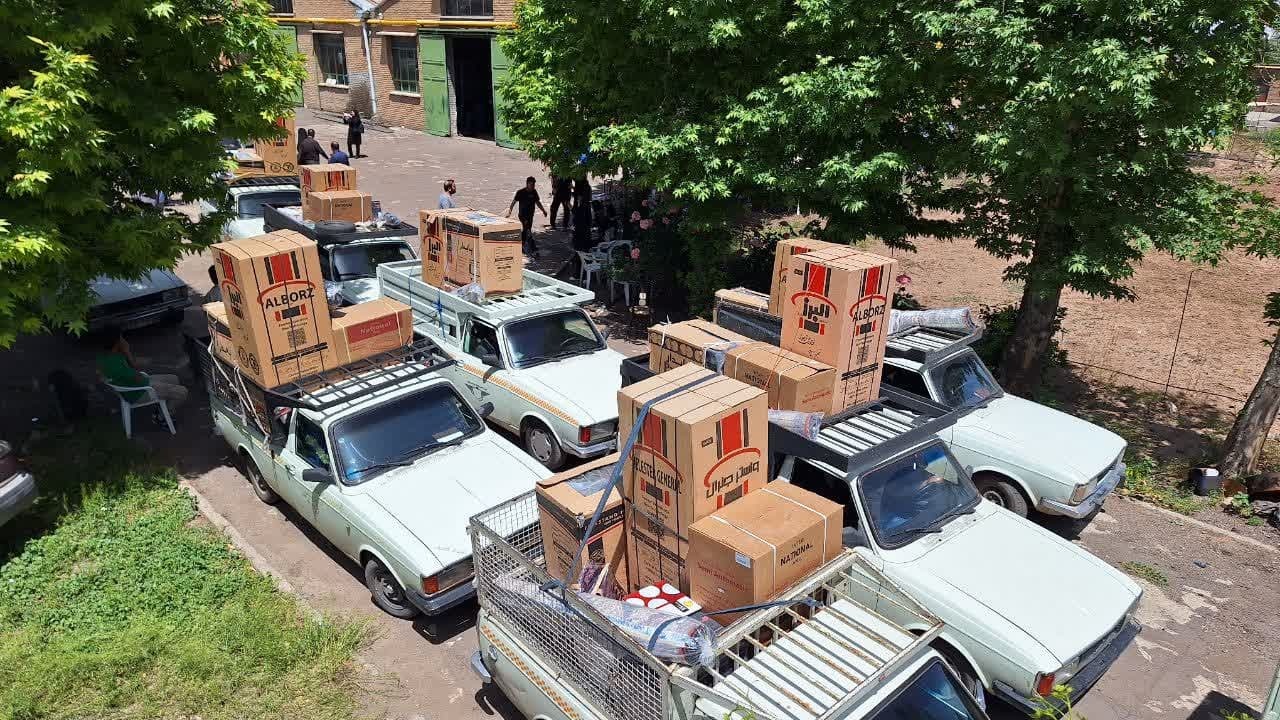 ۴۰ سری جهیزیه میان زوج های جوان مددجوی بهزیستی قزوین توزیع شد ۴۰ سری جهیزیه میان زوج های جوان مددجوی بهزیستی قزوین توزیع شد