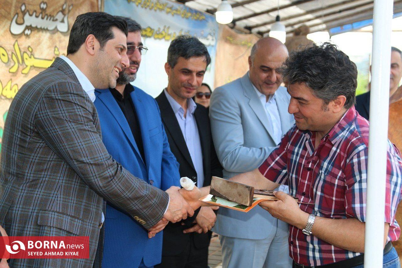 اختتامیه نخستین جشنواره مجسمه های چوبی لاهیجان