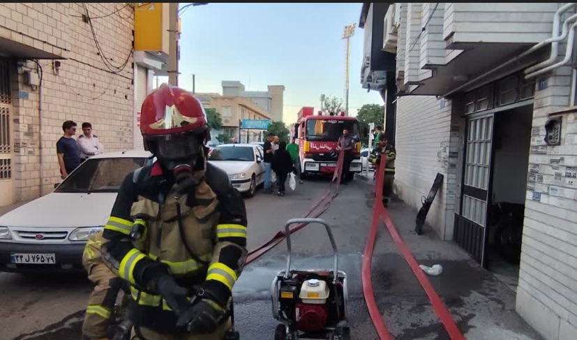 یک واحد مسکونی در قزوین طعمه حریق شد