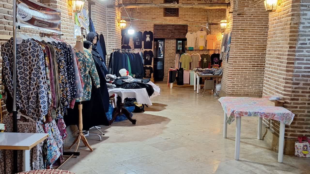 برپایی نمایشگاه مد و لباس ایرانی از مطالبات خانواده ها در قزوین بود