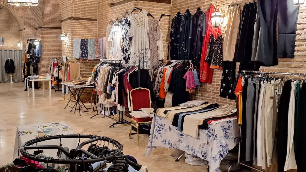 برپایی نمایشگاه مد و لباس ایرانی از مطالبات خانواده ها در قزوین بود