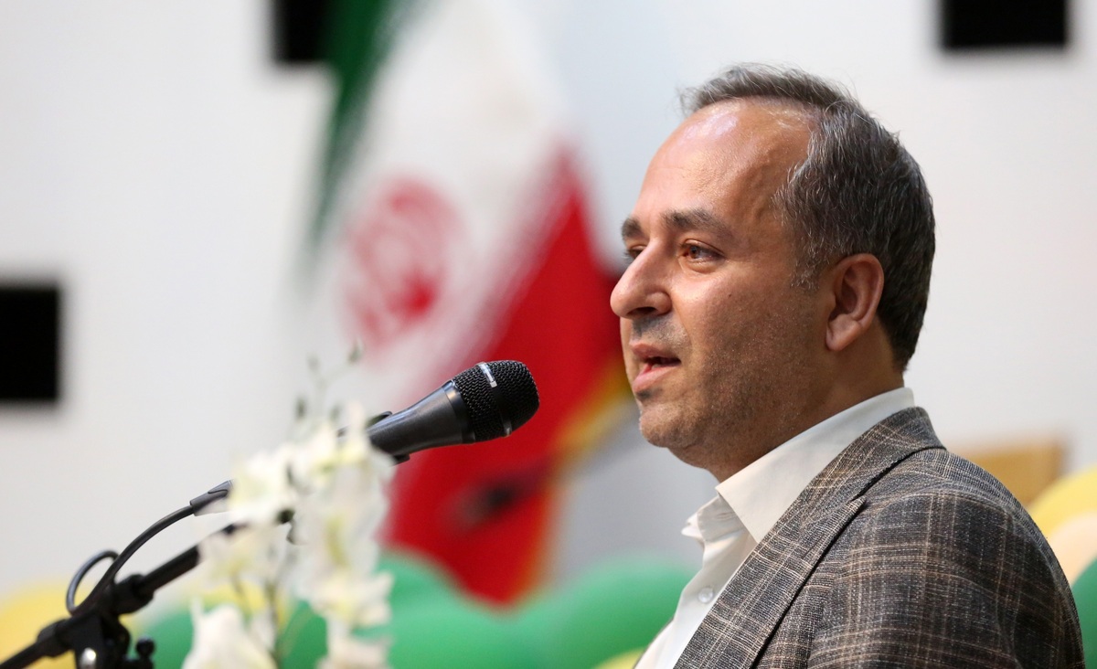 رئیس انجمن ورزشی نویسان اصفهان: رسانه ها برای ثبت شفاف واقعیت‌های ورزش از جان گذشتگی نشان می‌دهند