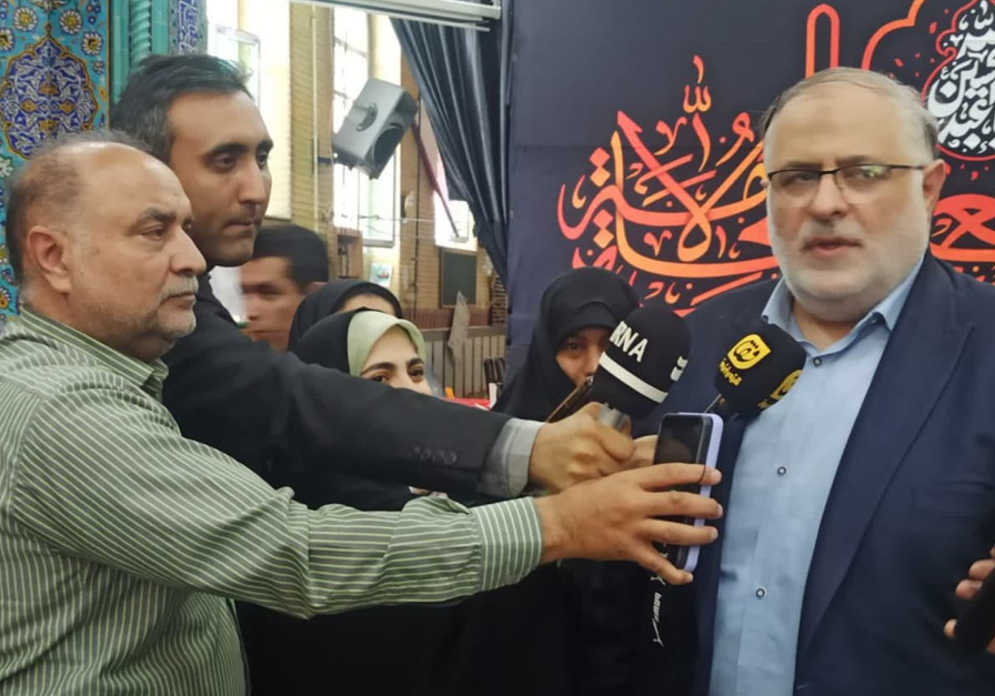 استاندار قزوین رای خود را به صندوق انداخت