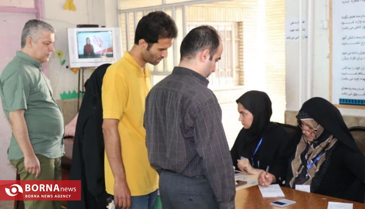 شرکت پرشور مردم گیلان در مرحله دوم رای گیری انتخابات ریاست جمهوری