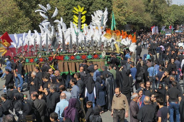 استان قزوین در ماه محرم سیاهپوش و میزبان آیین های ویژه عزاداری شد