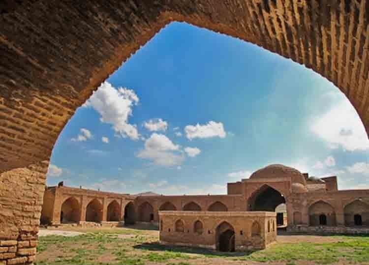 احیا و بهره برداری از ۴۷ بنای مهم تاریخی به بخش خصوصی واگذار شد احیا و بهره برداری از ۴۷ بنای مهم تاریخی به بخش خصوصی واگذار شد