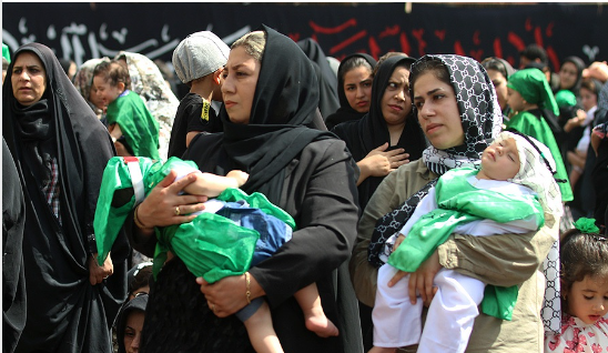 عزاداری مادران به همراه نوزادان در مراسم شیرخوارگان حسینی قزوین 