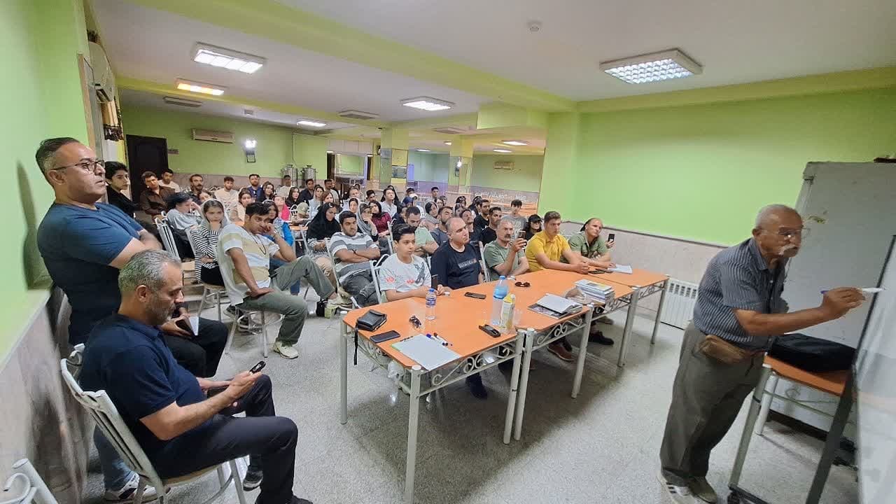 مربیان و سوارکاران مطالعه و کلاس های آموزشی را جدی بگیرند