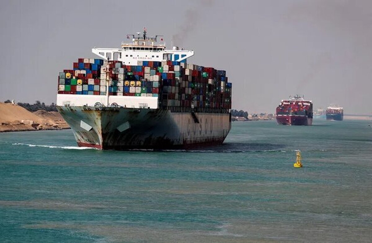 کاهش درآمد کانال سوئز بعد از حملات حوثی‌ها به کشتی‌های اسرائیلی و آمریکایی