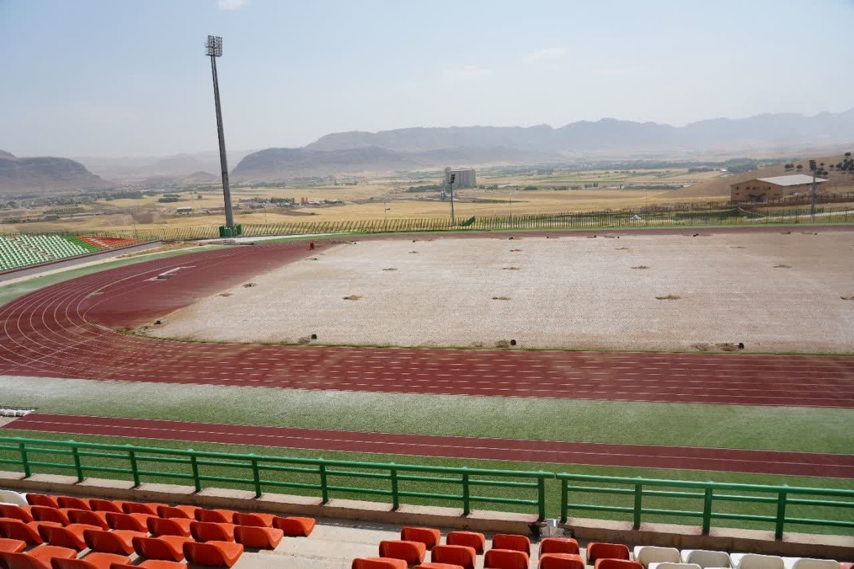 ورزشگاه ۱۵ هزار نفری خرم آباد رسما به باشگاه خیبر واگذار شد