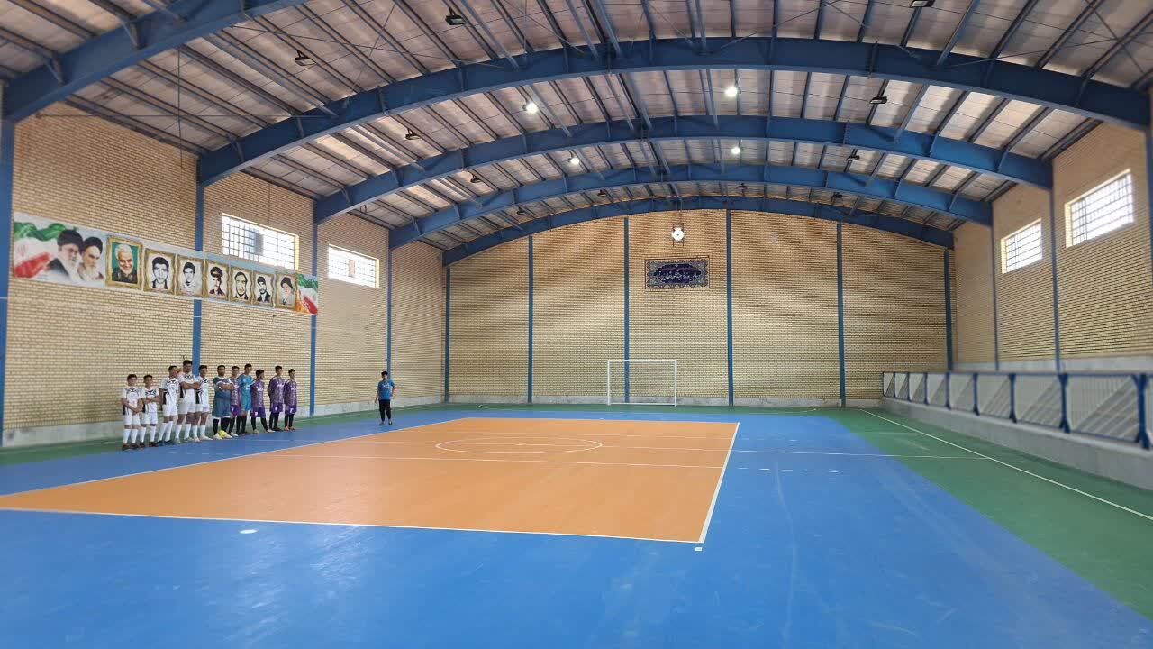 سالن چند منظوره روستای زین آباد افتتاح شد