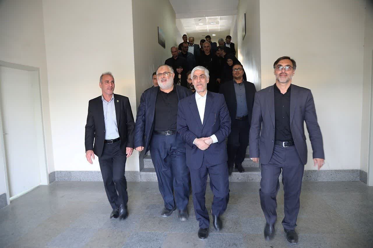 حضور وزیر ورزش در تمرینات تیم شمس آذر قزوین حضور وزیر ورزش در تمرینات تیم شمس آذر قزوین