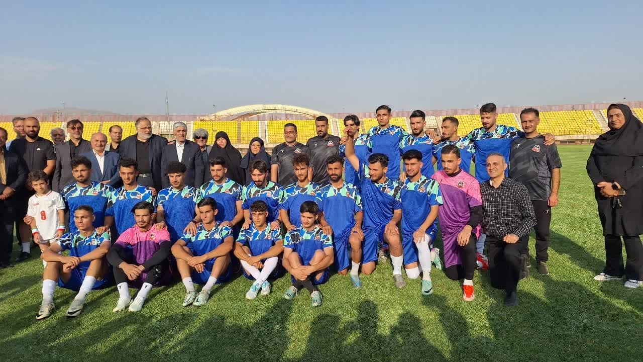 مازیار زارع می تواند موفقیتهای شمس آذر را تداوم بخشد مازیار زارع می تواند موفقیتهای شمس آذر را تداوم بخشد