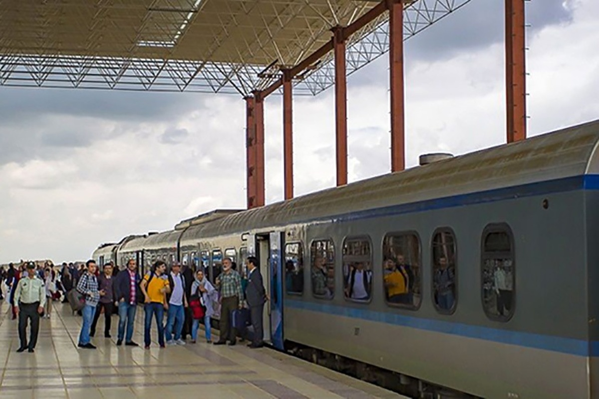 حرکت قطار همدان به مشهد به صورت روزانه