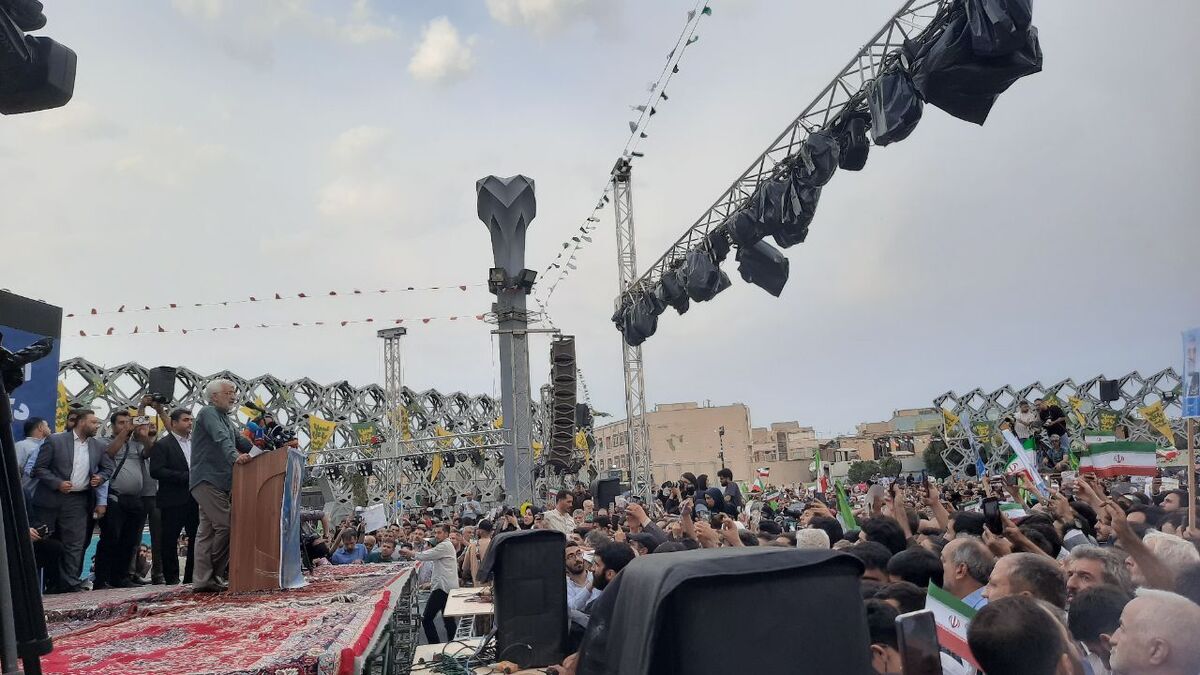 جلیلی: امروز همه به جمهوریت نظام معترف هستند