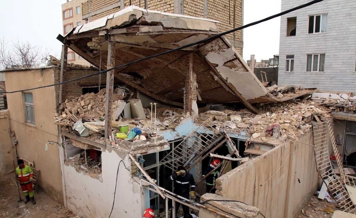 خسارت انفجار گاز در شاهین‌ دژ به ۳۰ ساختمان