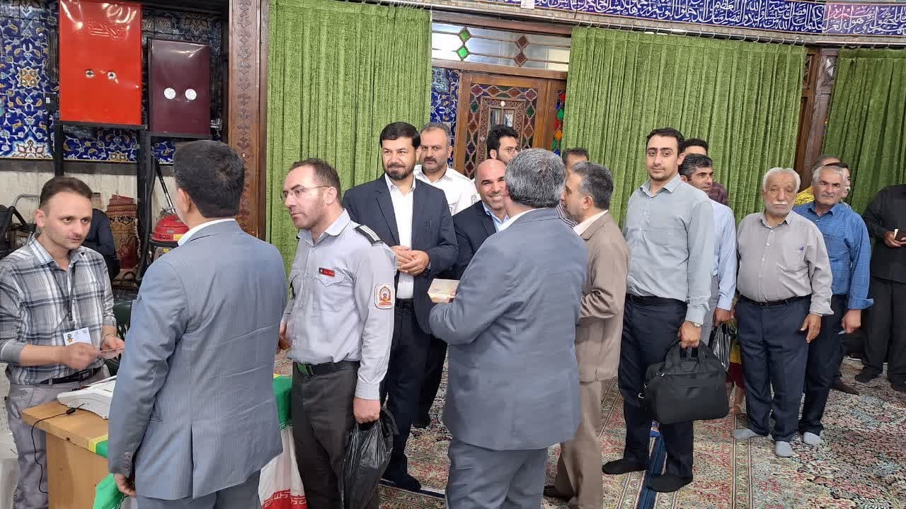 جامعه ورزش همپای دیگر اقشار مختلف مردم در انتخابات حضور پرشور دارد