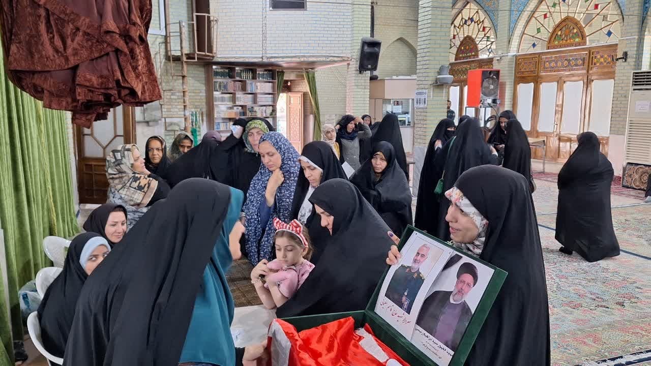 جامعه ورزش همپای دیگر اقشار مختلف مردم در انتخابات حضور پرشور دارد