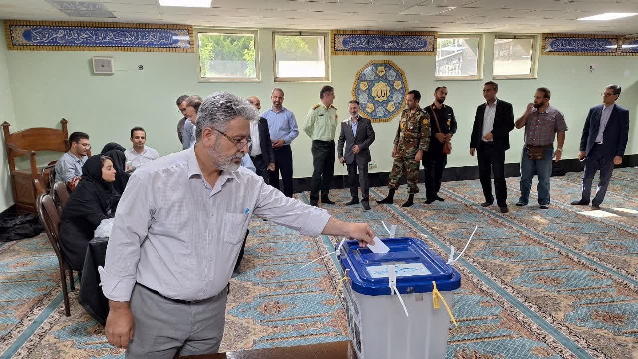 ۲۰ هزار نفر در استان قزوین رای اولی هستند ۲۰ هزار نفر در استان قزوین رای اولی هستند