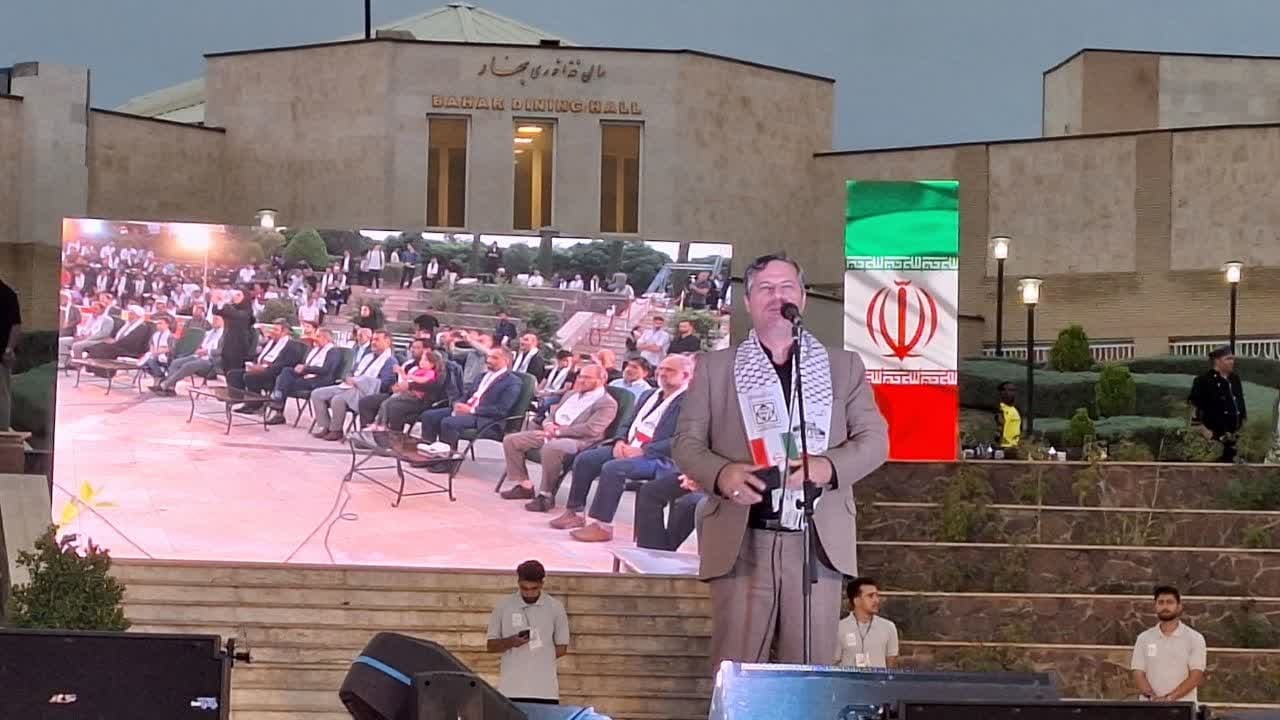 دومین المپیاد فرهنگی ورزشی دانشجویان خارجی در قزوین با روشن شدن مشعل مسابقات کلید خورد دومین المپیاد فرهنگی ورزشی دانشجویان خارجی در قزوین با روشن شدن مشعل مسابقات کلید خورد