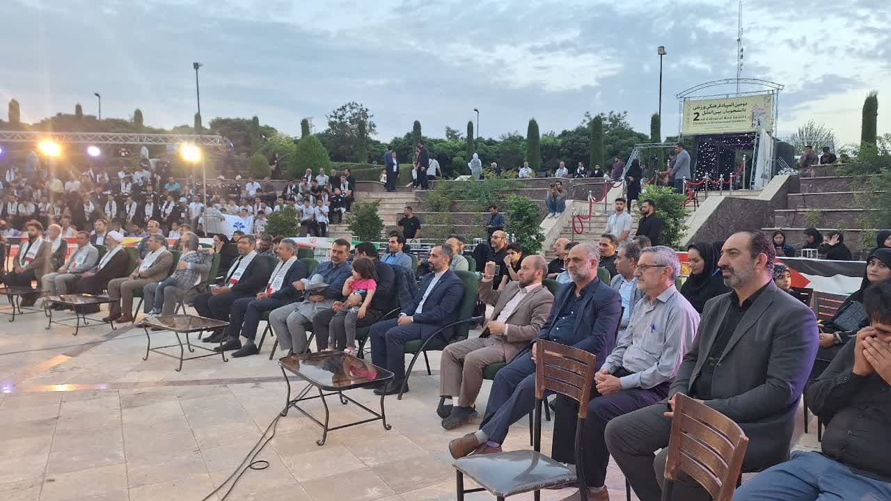 ایران می تواند مرکز ثقل رویدادهای فرهنگی و ورزشی دانشجویان خارجی کشورهای مسلمان باشد