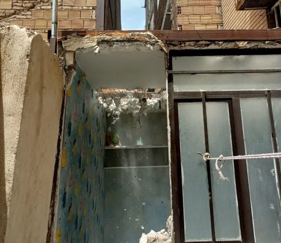دو مورد ساخت و ساز غیرمجاز در فرون آباد تخریب شد