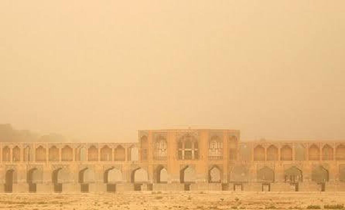 کارت قرمز مجدد برای هوای ۷ شهر اصفهان