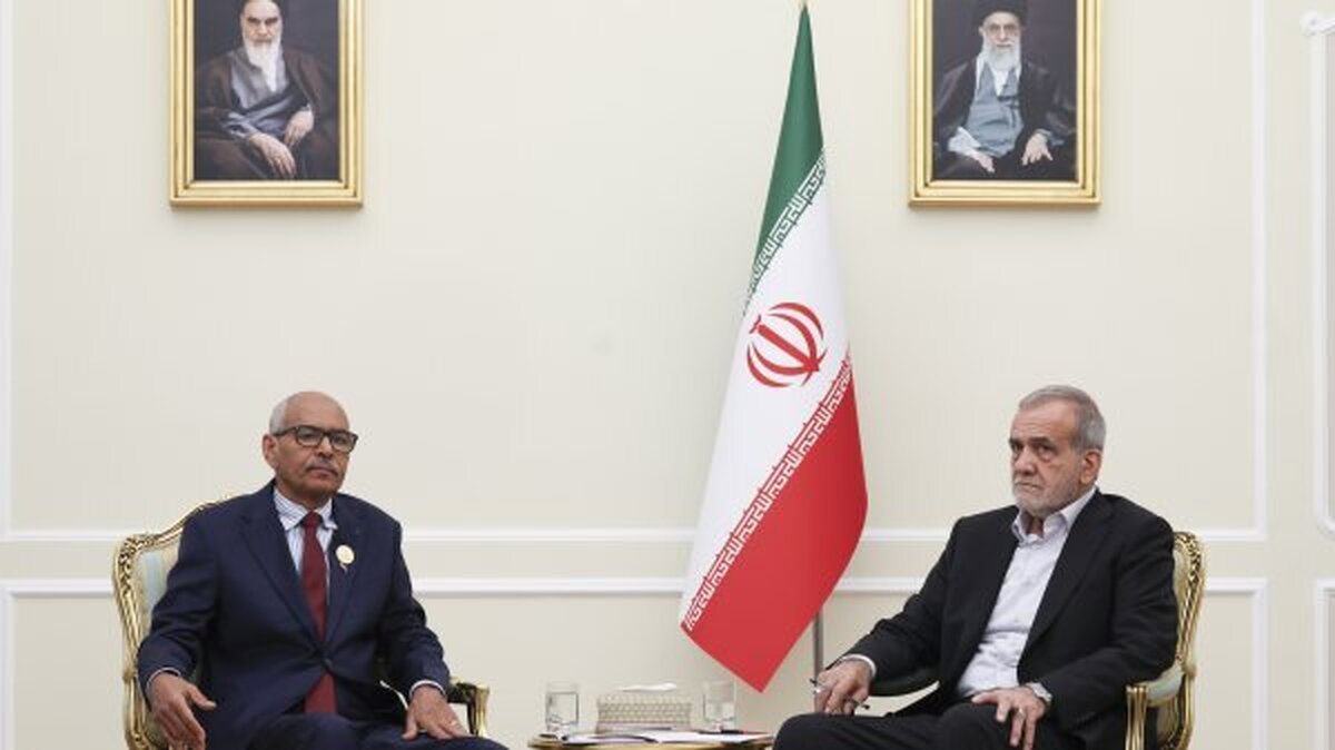 رئیس جمهور: از بازگشایی سفارتخانه‌ها و گام‌های رو به جلو در روابط تهران و خارطوم خرسندیم