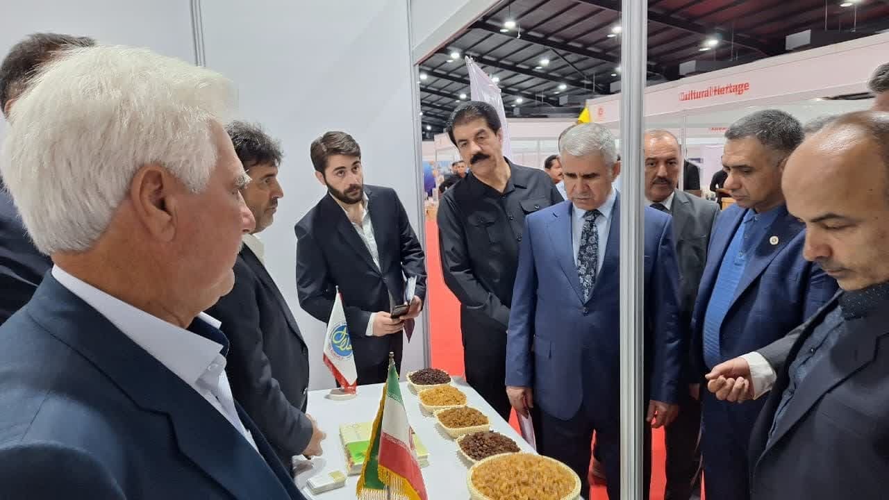 50 درصد هزینه واحدهای تولیدی شرکت کننده در نمایشگاههای خارجی را تامین می کنیم