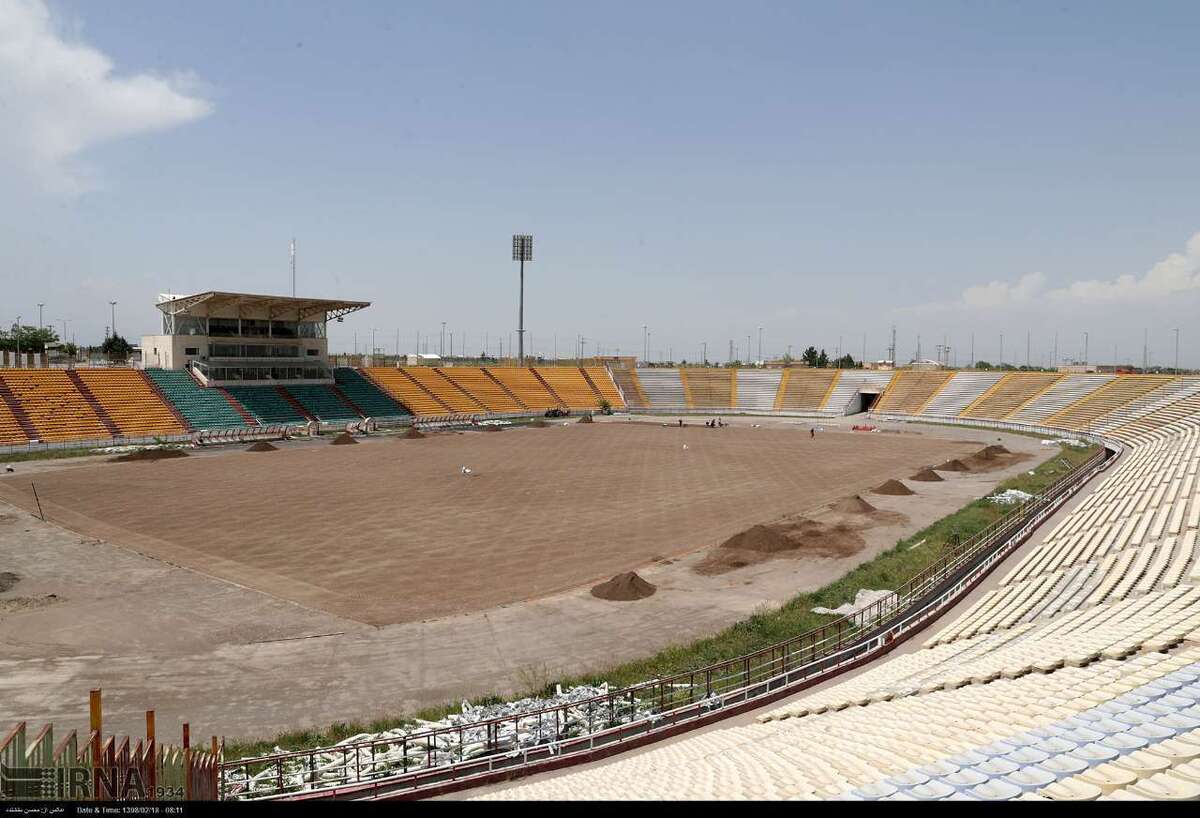 ۱۵۰ میلیارد ریال برای بهسازی چمن ورزشگاه شهید چمران ساوه هزینه شد