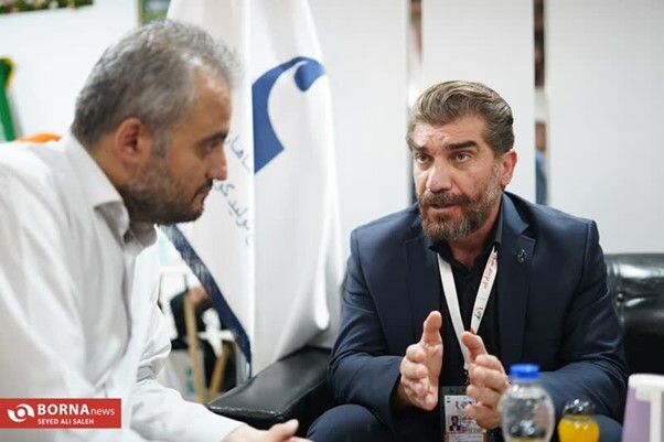 مرغ نژاد آرین گزینه مناسب برای صادرات/ اختراع ربات رصد سلامت و تغذیه مرغها برای اولین بار در ایران مرغ نژاد آرین گزینه مناسب برای صادرات/ اختراع ربات رصد سلامت و تغذیه مرغها برای اولین بار در ایران