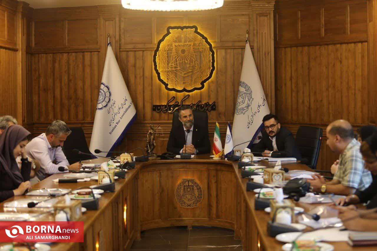 ضرورت نهادینه شدن فرهنگ بهره گیری از وکلاء در بین مردم توسط رسانهها ضرورت نهادینه شدن فرهنگ بهره گیری از وکلاء در بین مردم توسط رسانهها