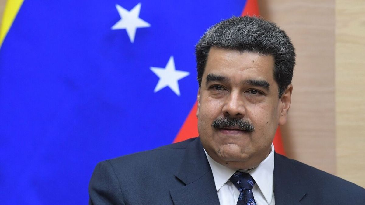 رییس جمهور ونزوئلا واتس‌اپ را تحریم کرد